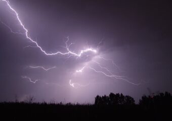 Lightning 342341 640